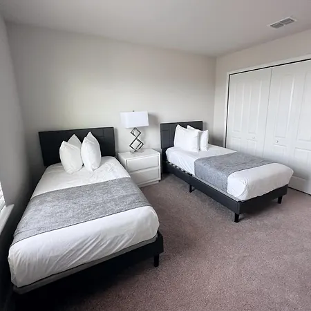 Balmoral Resort-200Kb Home